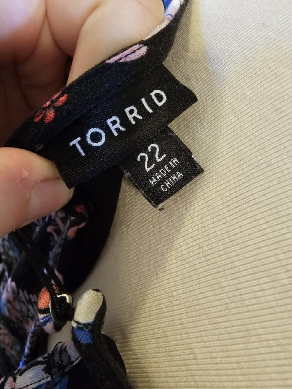 Torrid Floral Challis Bell Sleeve Above Knee Dress Women's Size 22 Colorful - Picture 4 of 5